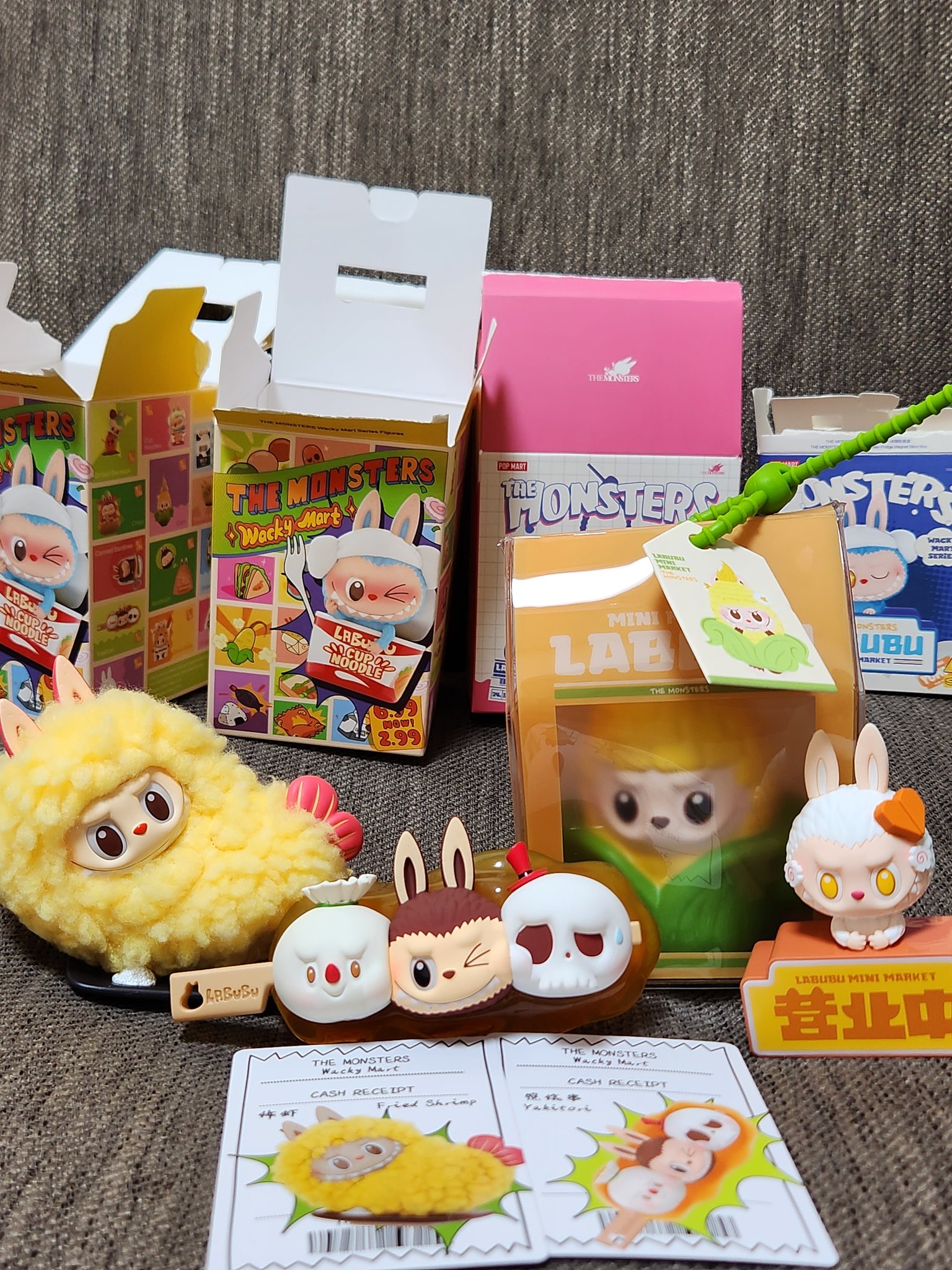 WackyMartシリーズ ぬいぐるみペンダント （Pop mart ワッキーマート