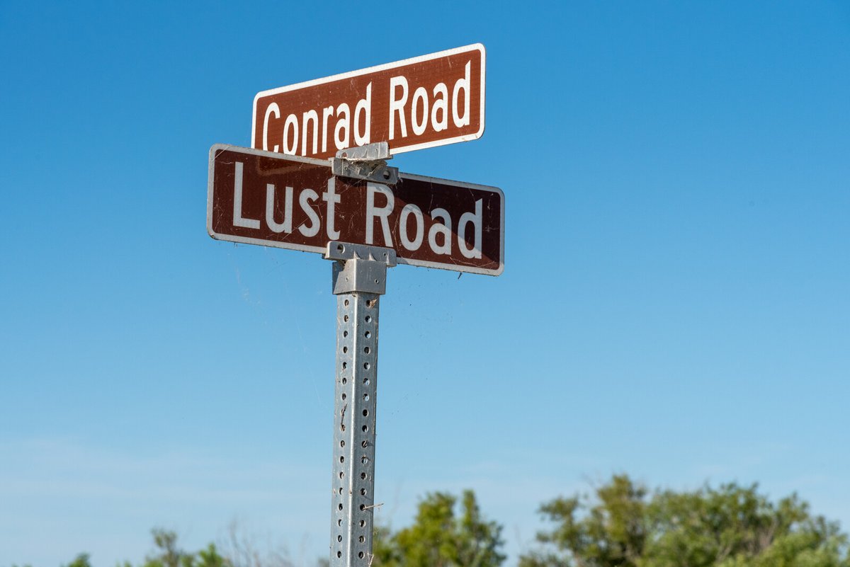 🚧 Maintenance on Lust Rd is underway (Mon–Thurs, ~3 months). 🛑 Pedestrian gate &amp; Conrad Rd gate closed. 🚷 No internal access from trailheads. ✅ Wildlife Drive, Lake Apopka Loop Trail &amp; weekend access stay open. 📢 We’ll update if crews need to work a Friday.