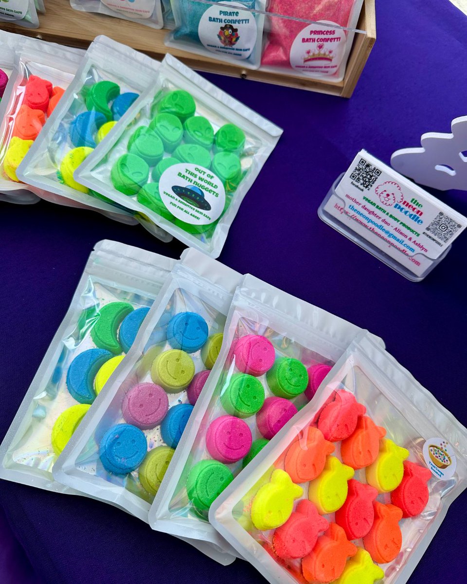 rodney_square's tweet photo. Farmer’s Market Vendor Spotlight: The Neon Poodle 🌈🛁
One of the best parts of exploring the Downtown Wilmington Farmer’s Market at Rodney Square is discovering unique finds like the cute and colorful wares from The Neon Poodle including shower steamers and bath confetti! https://t.co/pzh7Tu7SZa