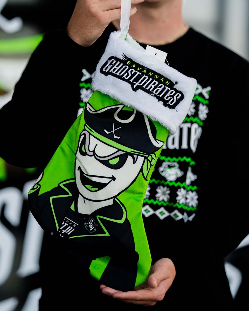 SavGhostPirates's tweet image. 🎅🏴☠️ Halfway to the Holidays, all the way to the deals! Celebrate Half Christmas with the Savannah Ghost Pirates – merch markdowns that even Santa would haunt for!
-
Purchase here ➡️ bit.ly/3GcbTkB