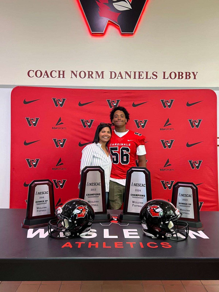 Emmanuel_L52's tweet image. Had an amazing weekend visiting @Wes_Football and competing! Looking forward to continuing to compete this summer!
@PactPerformance @CCRaider_FBall @QueJones614 @CoachDiCenzo