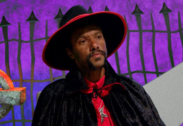 nichck's tweet photo. Usher ou Toninho do Diabo? https://t.co/KZarCylN1s