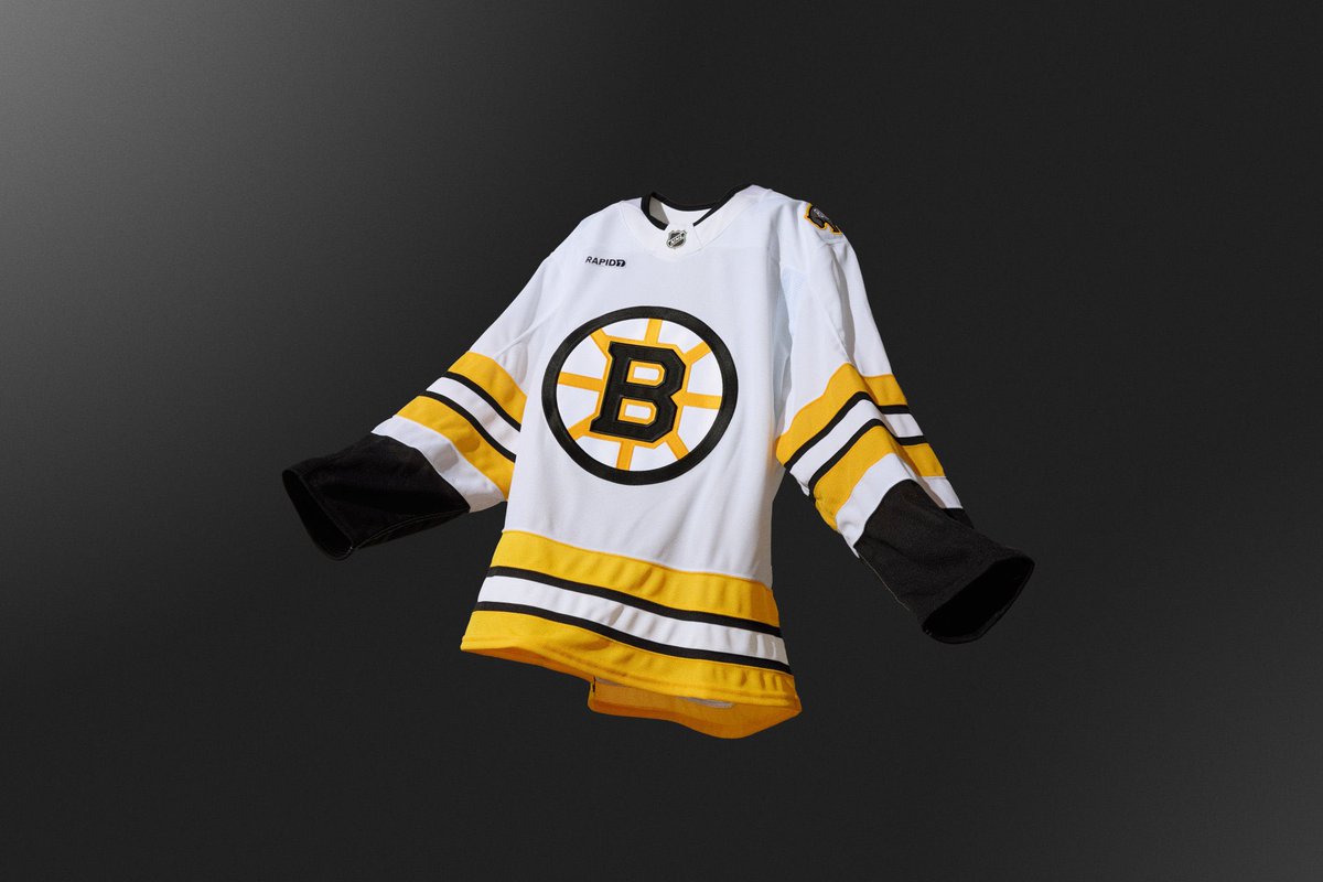 BR_OpenIce's tweet photo. The @NHLBruins with a full look at their new jerseys 👀 https://t.co/z96uc9WFGJ