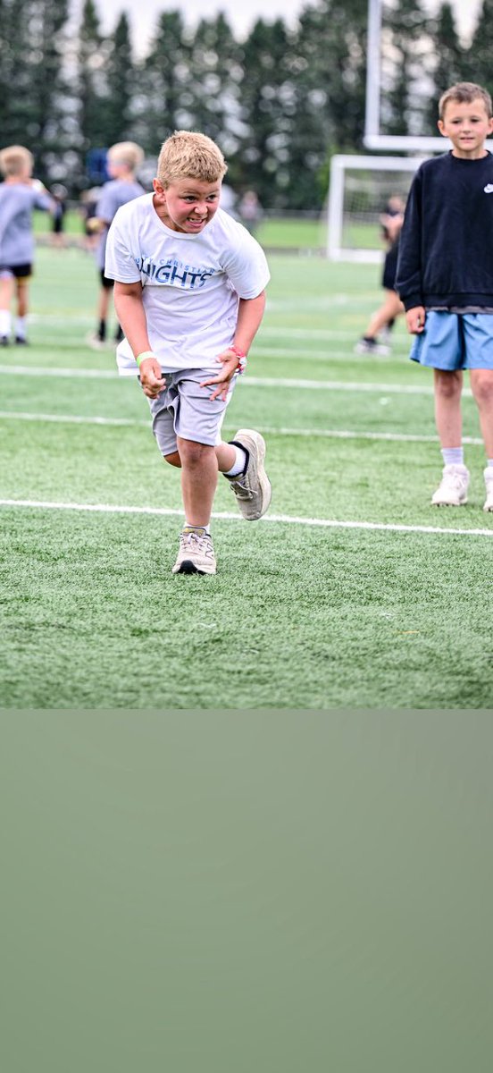 Kolton had a blast yesterday at his football camp with the pros! Thanks For the pros for putting this on! His love for football makes this dad proud! <a href="/AndrewVanGinkel/">Andrew Van Ginkel</a> and all the rest of the pros!