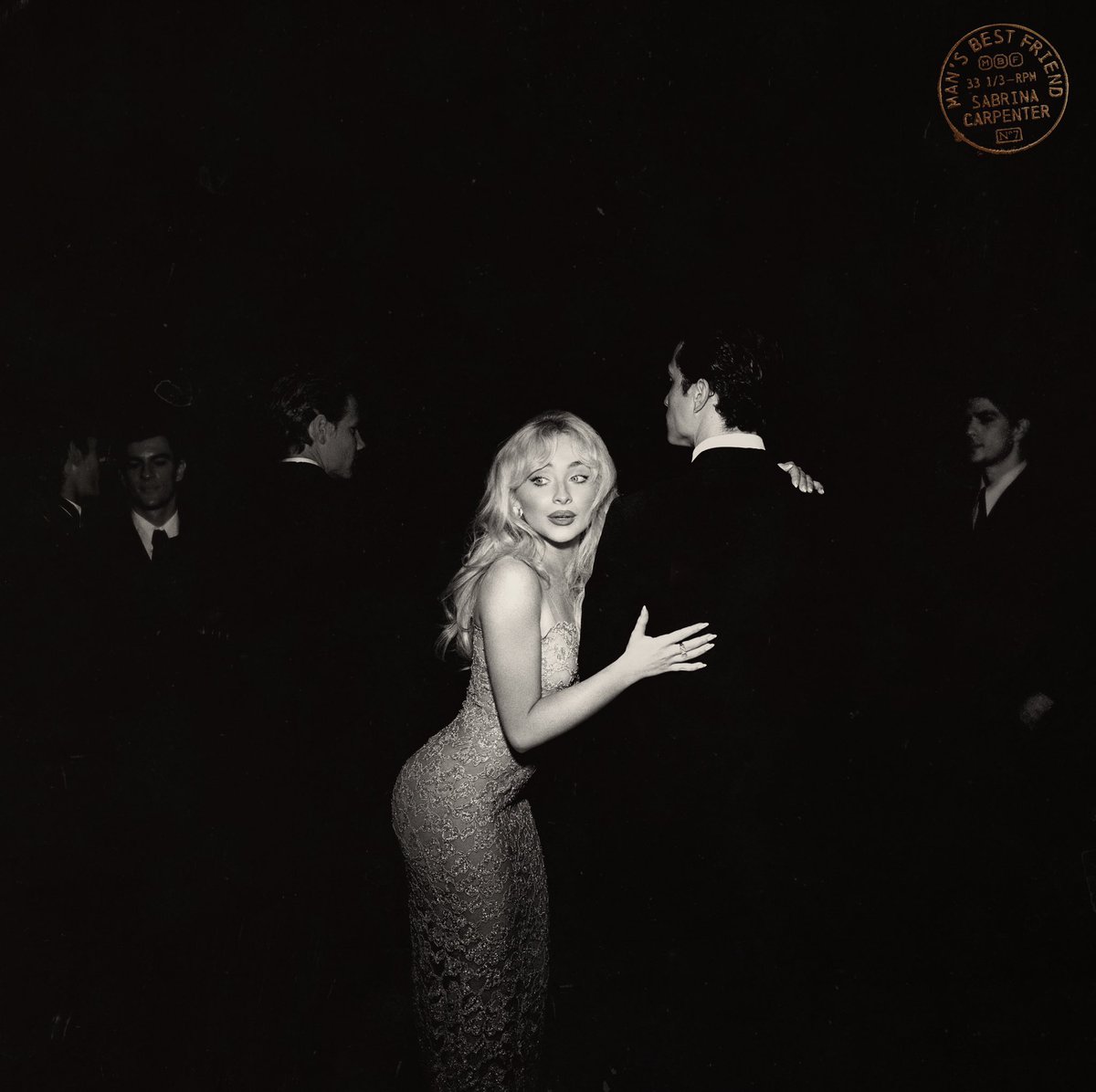 PopCrave's tweet photo. Sabrina Carpenter unveils alternate cover arts for ‘Man’s Best Friend.’ https://t.co/Ubi99lAV3i