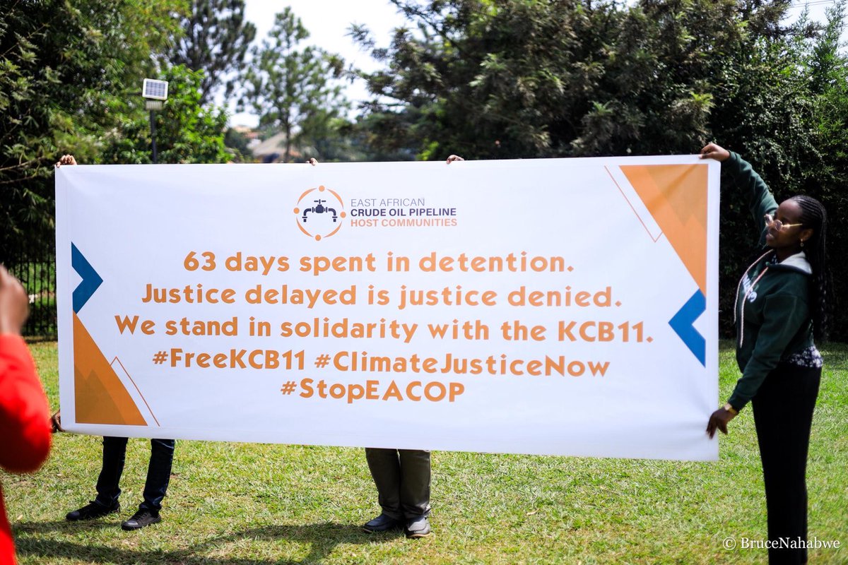 Baraka Machumu (@baraka_machumu) on Twitter photo ✊🏽 They stood up for land, water, and people.
<a href="/kcbbankug/">KCB BANK UGANDA</a> locked them up for it.
11 peaceful activists detained for defending life over pipelines.
We demand:
🗣️ #FreeKCB11
✍🏽 Drop the charges
🌍 #StopEACOP
@KCBGroup & <a href="/TotalEnergies/">TotalEnergies</a> whose side are you on—people or profits? ✊🏽 They stood up for land, water, and people.
<a href="/kcbbankug/">KCB BANK UGANDA</a> locked them up for it.
11 peaceful activists detained for defending life over pipelines.
We demand:
🗣️ #FreeKCB11
✍🏽 Drop the charges
🌍 #StopEACOP
@KCBGroup & <a href="/TotalEnergies/">TotalEnergies</a> whose side are you on—people or profits?