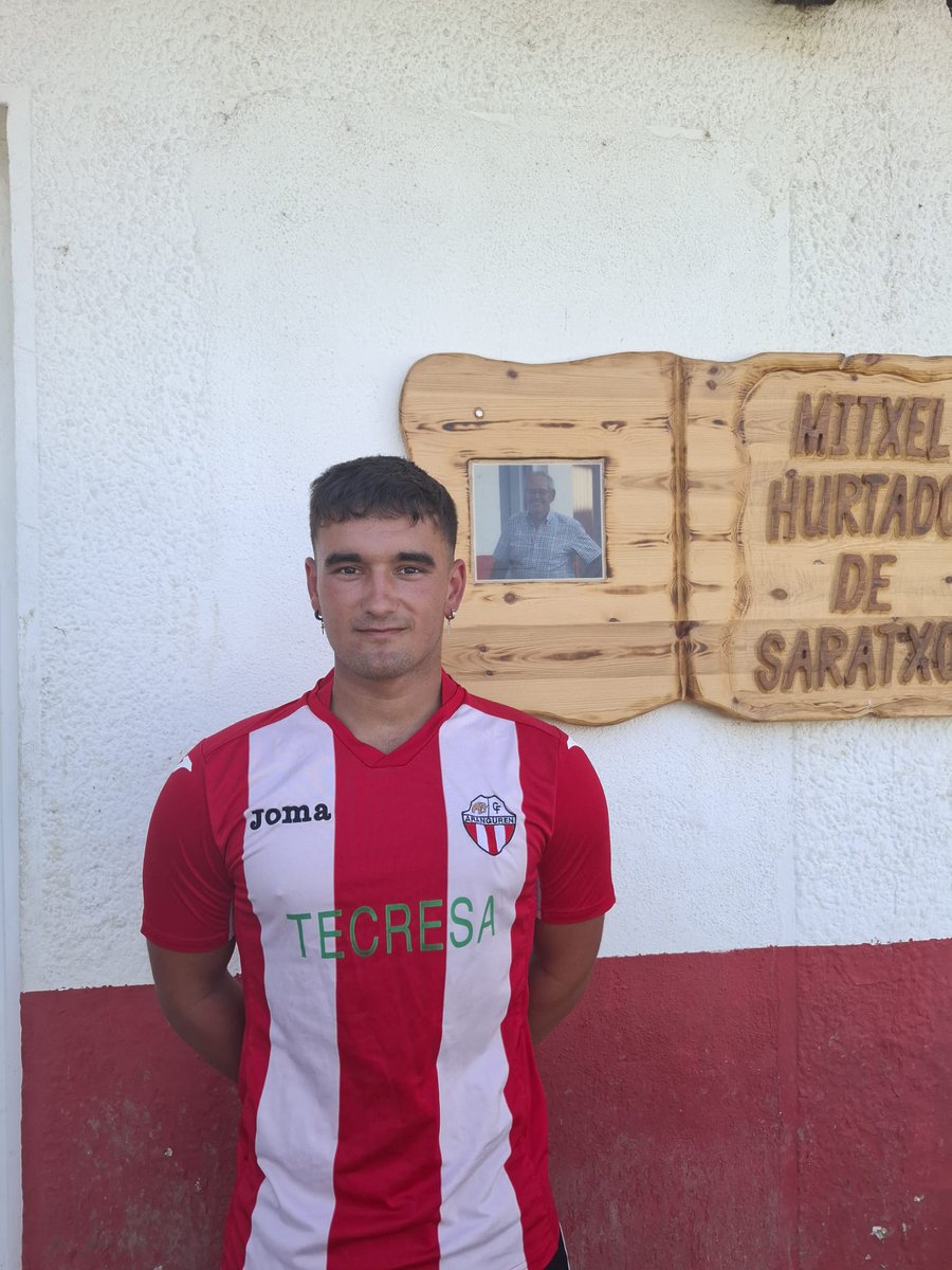 FICHAJE DE ARITZ UNZUETA!!🔝

Nos complace anunciaros el fichaje de Aritz Unzueta, natural de Aranguren y que viene procedente del Balmaseda.

ZORTE ON ARITZ!!💪