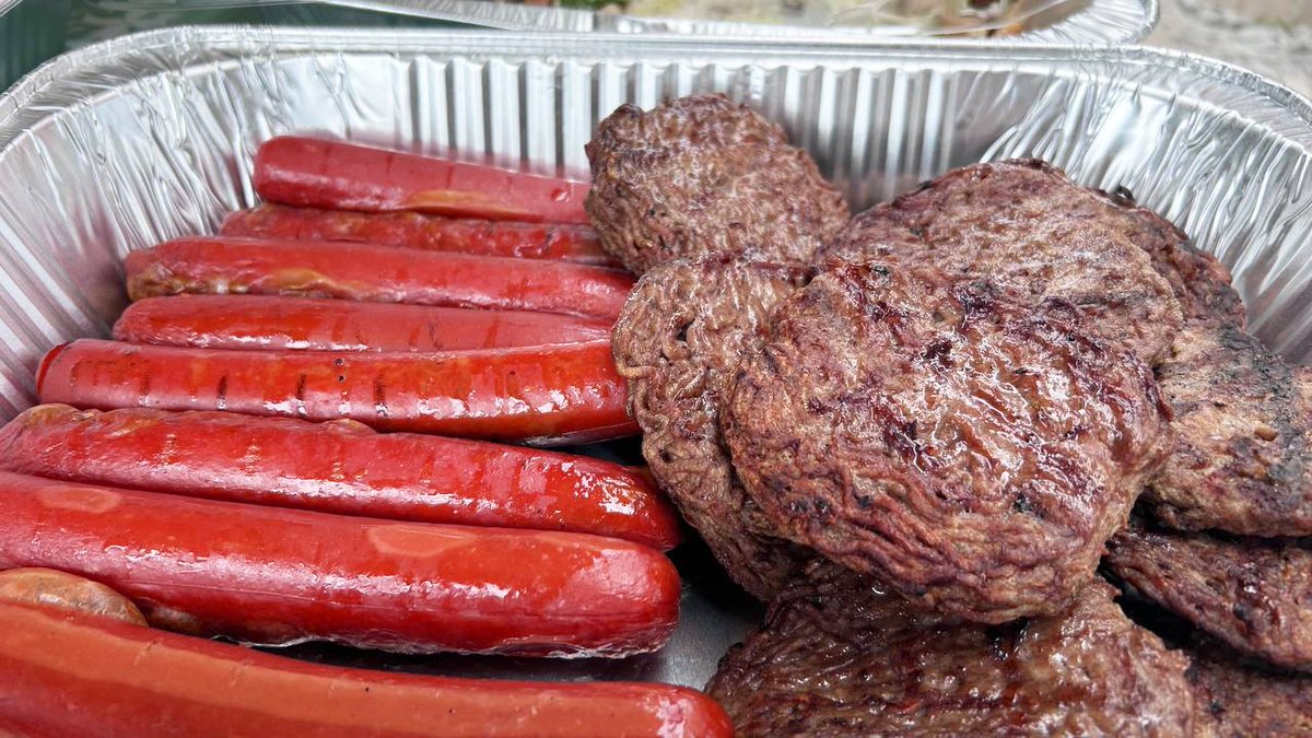 FDLighting's tweet photo. We’re Firing Up the Grill for You! 🔥

Swing by and enjoy the good vibes, great food, and a free special gift just for you! 🎁

📍 Today | 11:30 AM - 2:00 PM
100 Shields Ct, Unit B, Markham, ON L3R 9T5

Let’s celebrate together! 🎉
#bbqparty
#FDL #factorydirectlighting  #markham https://t.co/D86mAqDrIC