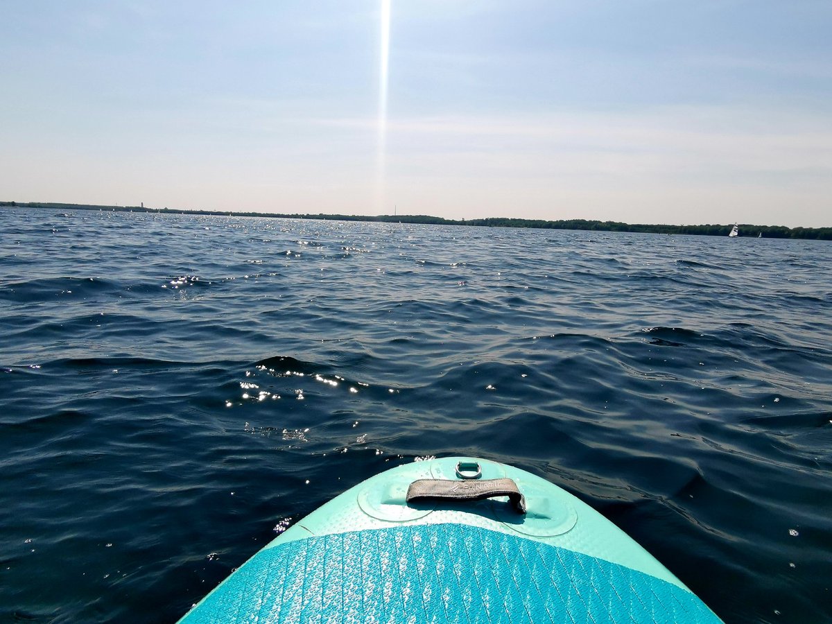 Sommer, Sonne, SUP 🌊🌞🏄‍♀️ - doch heute wurde mein SUP-Board sogar zur Yogamatte 😁: beim SUP-Yoga 🏄‍♀️🧘‍♀️😌! Klasse, oder?!! 😉😄  #cospudenersee #SUP