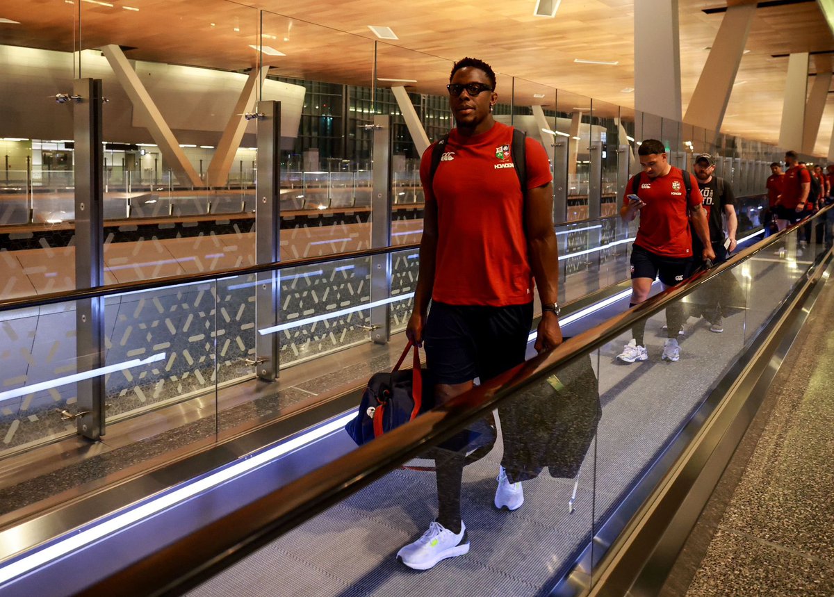 Maro Itoje tweet media