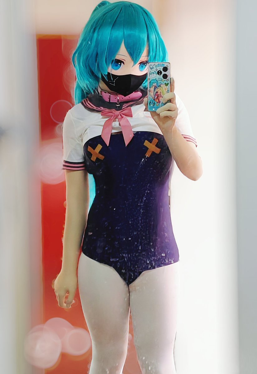 i have 2 sides
#kigurumi #初音ミク