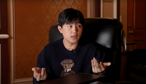 I spoke to the founder of Cluely

-Kicked out of Harvard &amp; Columbia
-Built a tool that helps you cheat interviews &amp; went viral
-Launched Cluely in APRIL
-Millions of views on X with viral stunts
-Hit $6M ARR
-Raised $15M

He’s 21.

Such a crazy story: