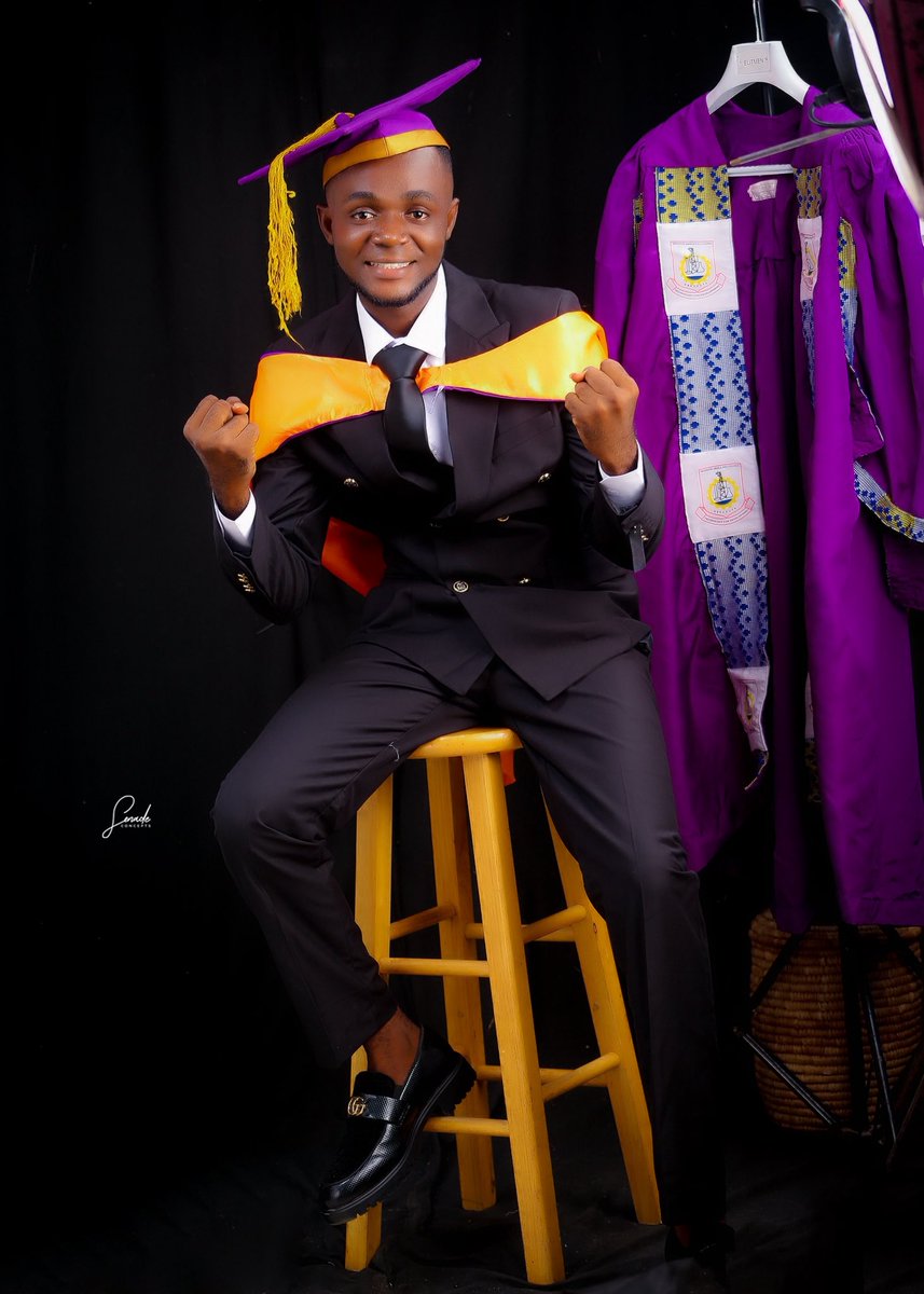 Haryor_mide07's tweet image. I didn’t just graduate, I survived, evolved, and came out stronger. 🎓🔥 

Certified Microbiologist🥳🥂
Distinction Graduate😮‍💨✨