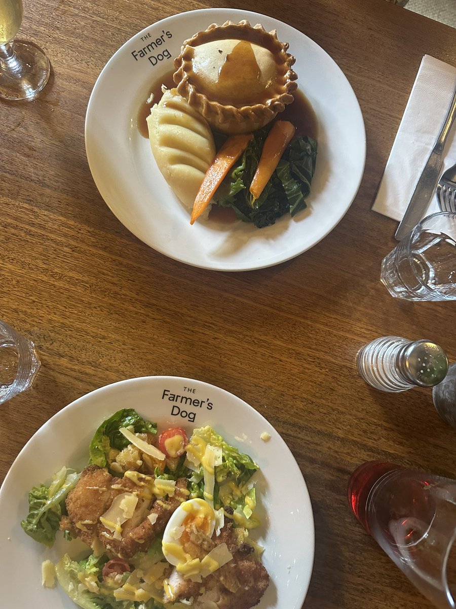 Emily Weston tweet media