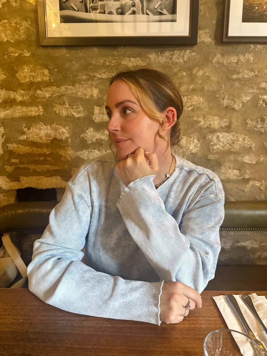 Emily Weston tweet media