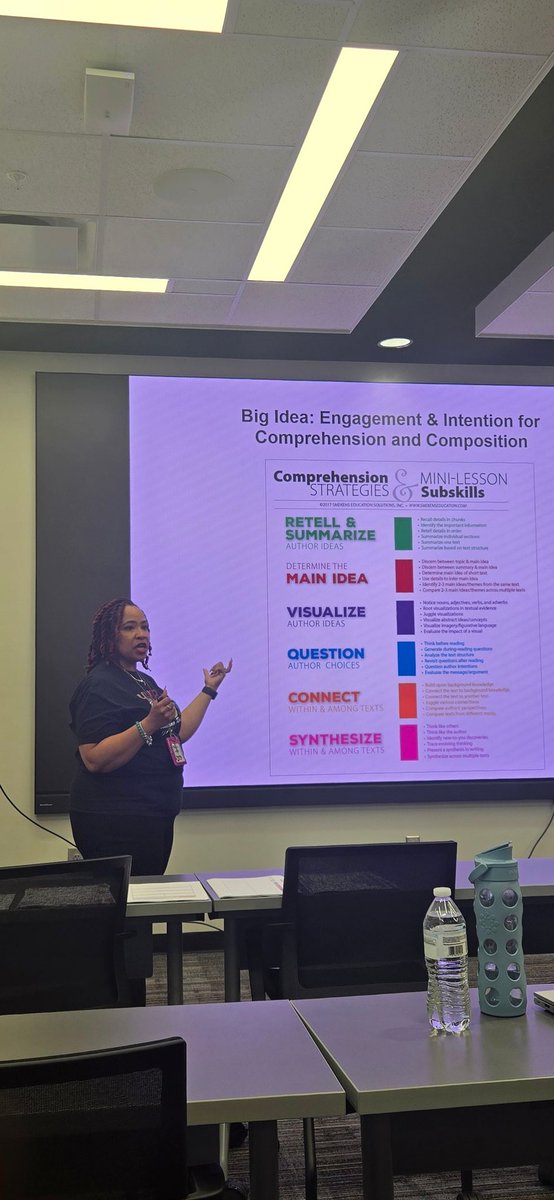 MarableRobyn's tweet photo. Had an awesome ELA session this morning with @GiftedELAGuru learning how to make the new ELA Standards connect with students to improve their reading and writing. @BCE_HCS @alexesdana @SJacksonEDU2 @dr_tiffanyl @QuaviousWright https://t.co/qHOEb67PFx