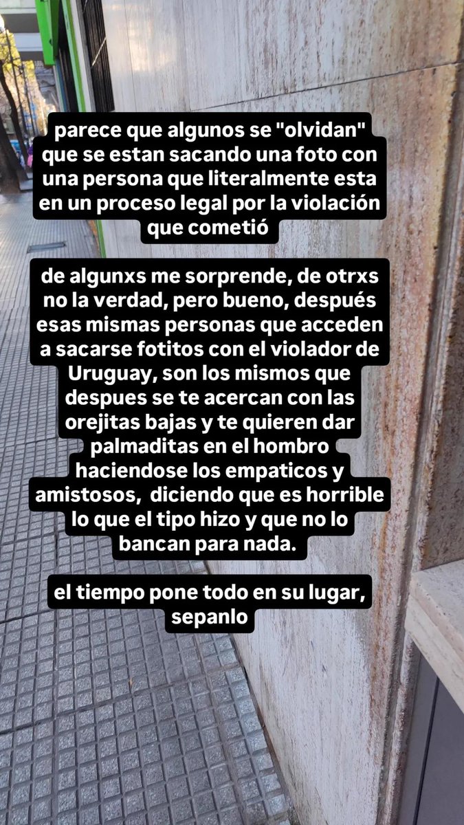 me asquea mucho la falsedad de algunos fursuiters o furrys en este tema 🤢