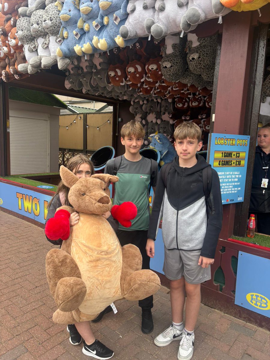 QueenMargaretAcademy tweet media