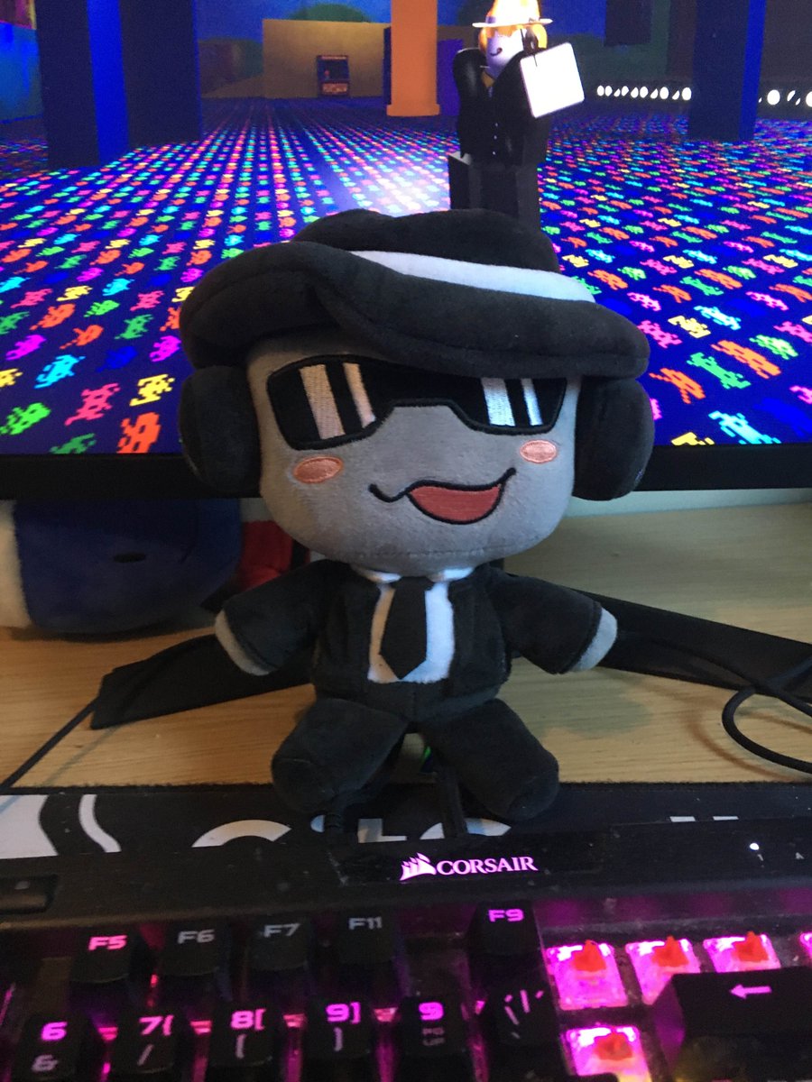 st___ap's tweet image. goat has arrived at my location RAAHHH!! MY COLLECTION GROWS BIGGER AND BIGGER!!