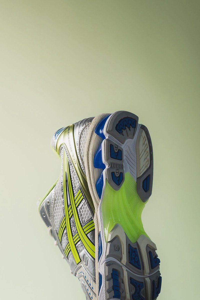 The ASICS GEL-KAYANO 14 in White/Lime Green brings back a 2008 classic with bold volt accents and silver overlays.

Launch Details
•Friday, June 27
•In-store: 11AM EST
•Online: 3PM EST
•Sizes: 4.5M–14M
•MSRP: $150
•1 pair per customer