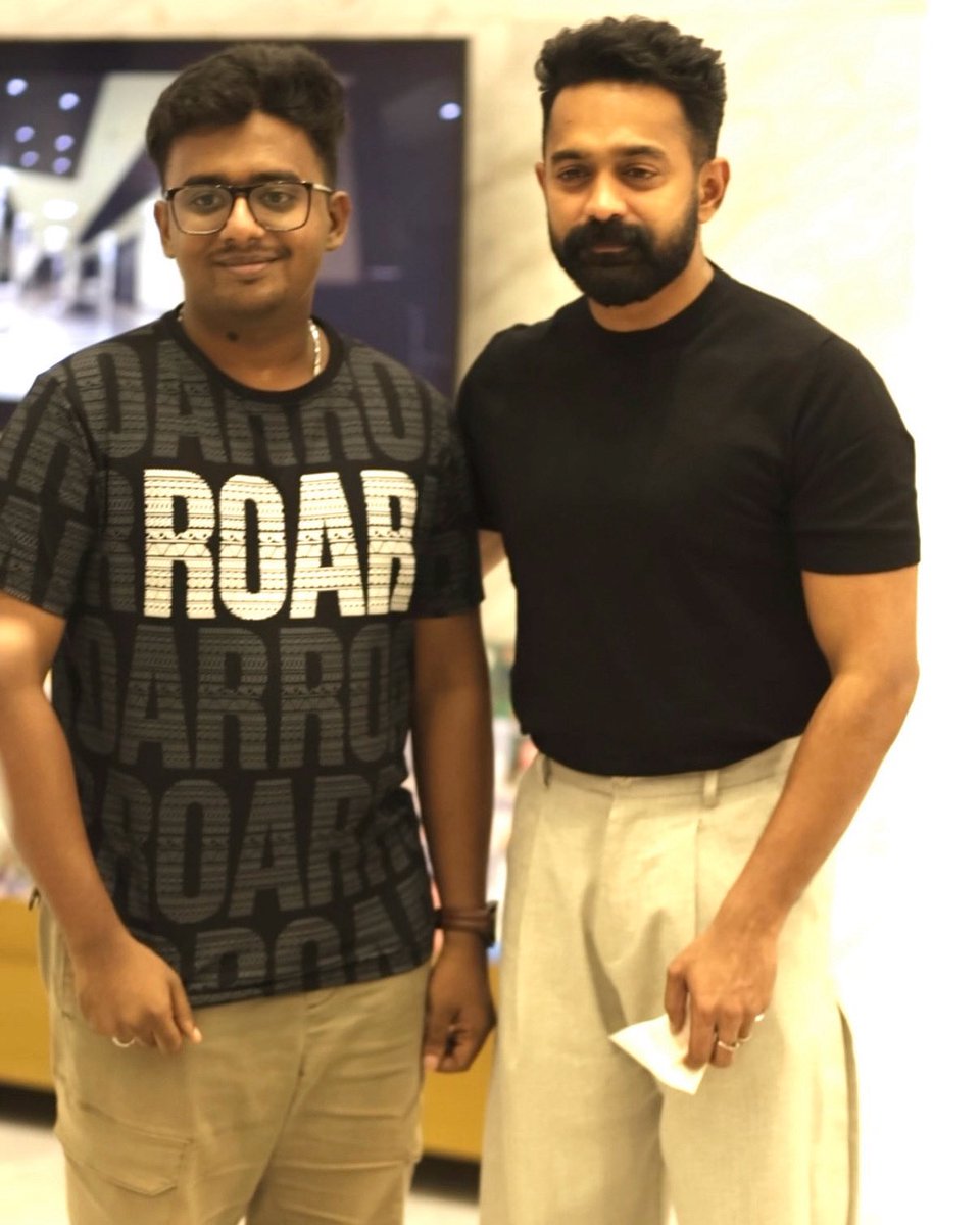 avinashchith's tweet image. Celebrating the success of Aabhyanthara Kuttavaali with none other than @asifali ❤️🔥— a memorable evening in Trivandrum.

#asifali #aabhyantharakuttavali #moviepromotions #trivandrum #kerala