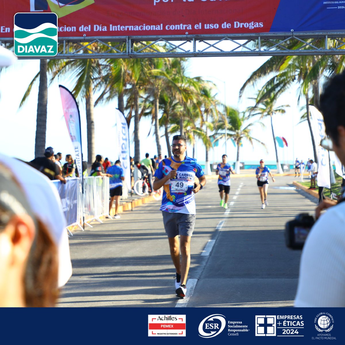 DiavazCS's tweet photo. 🏃🥇 Sumamos con el #CentroDeIntegraciónJuvenil de Carmen en la 18ª Carrera Nacional por la Salud, evento deportivo familiar que se llevó a cabo en conmemoración del Día Internacional contra el uso de Drogas.

#SomosESR #EmpresaSocialmenteResponsable #SomosDIAVAZ #Salud #Deporte https://t.co/L0zJk3yx04