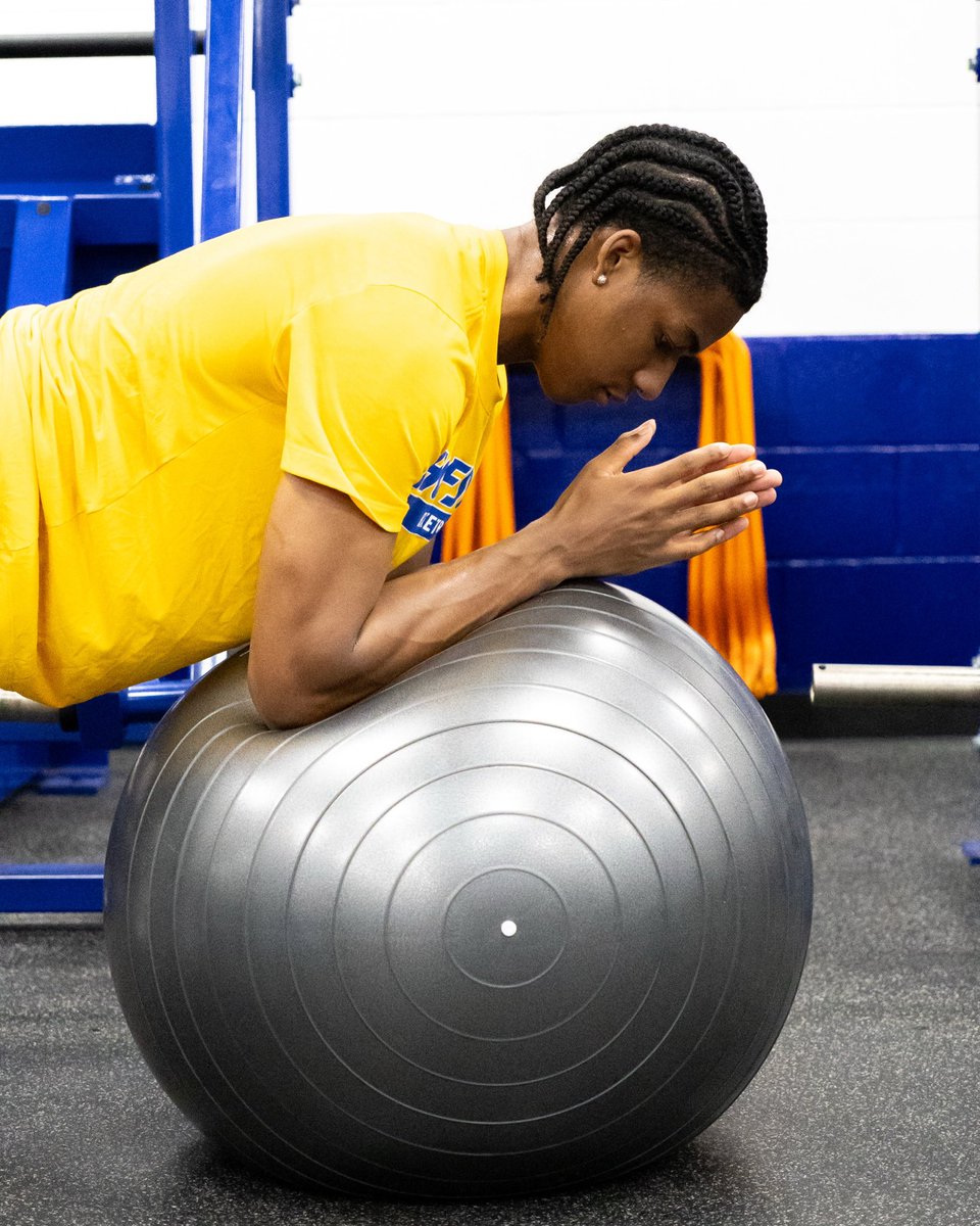 HofstraMBB's tweet photo. 🧱 by 🧱

#PrideOfLI https://t.co/B2XADavXE5