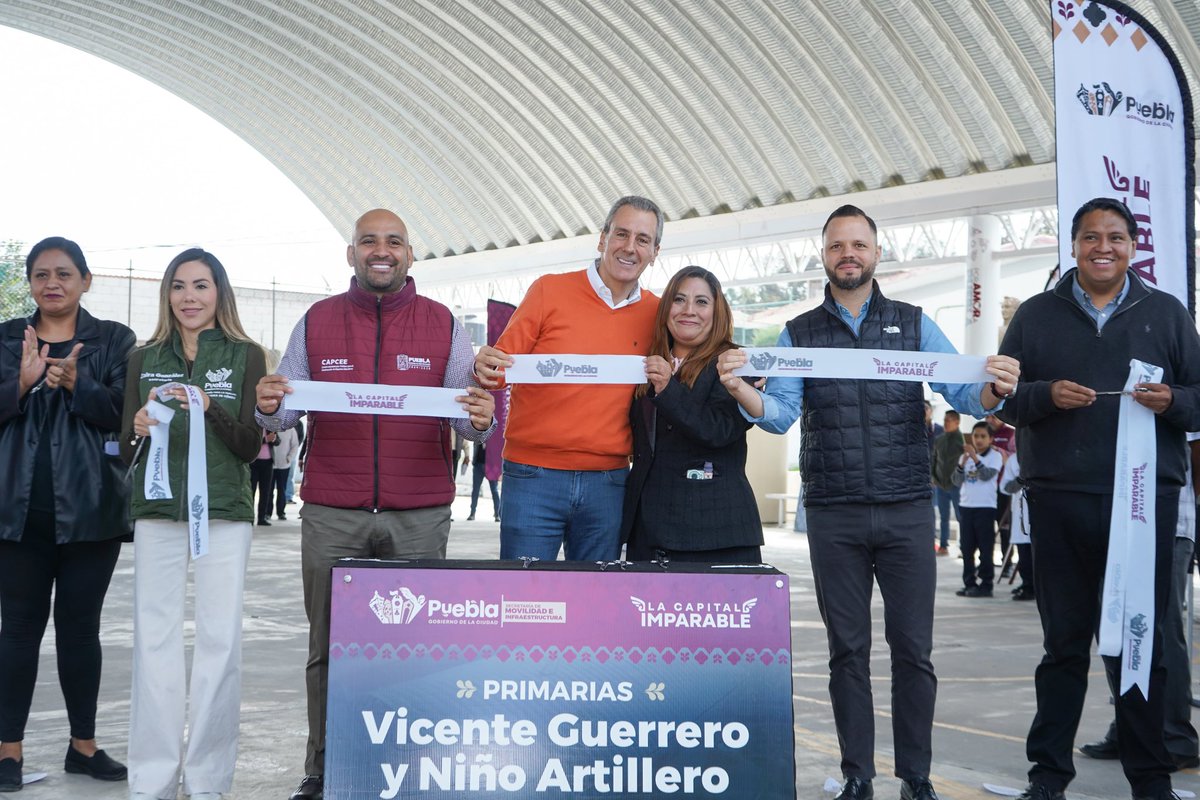 Ya quedó inaugurado el techado y sistema de captación pluvial de la Primaria Vicente Guerrero. 👏🏻

Un espacio digno donde nuestras niñas y niños podrán utilizar sus espacios protegidos del sol y la lluvia.

Seguimos equipando las escuelas de #LaCapitalImparable🪽
