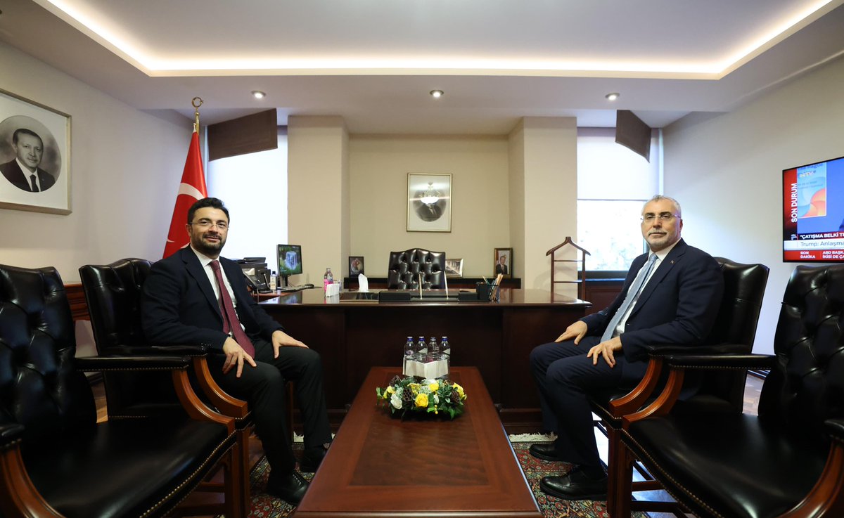 Prof. Dr. Vedat Işıkhan (@isikhanvedat) on Twitter photo Cumhurbaşkanı Başdanışmanımız, Cumhurbaşkanlığı Sağlık Politikaları Kurulu Başkanvekilimiz Sayın Prof. Dr. <a href="/drtopaloglu/">Prof. Dr. Serkan Topaloğlu</a> ile bir araya geldik.
Kendilerine kurul çalışmalarında başarılar diliyorum. Cumhurbaşkanı Başdanışmanımız, Cumhurbaşkanlığı Sağlık Politikaları Kurulu Başkanvekilimiz Sayın Prof. Dr. <a href="/drtopaloglu/">Prof. Dr. Serkan Topaloğlu</a> ile bir araya geldik.
Kendilerine kurul çalışmalarında başarılar diliyorum.