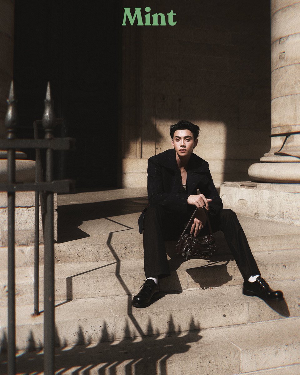 ปารีสสะเทือน! #MintReports ส่งภาพหล่อ ‘ภีมวสุ‘ #BUSbecauseofyouishine ลุคหล่อพร้อมร่วมฉลองเปิดแกลอรี่ใหม่ของ Acne Studios ณ งาน Acne Paper Palais Royal💚

PEEMWASU VISIT ACNE PAPER 

#AcneStudiosxPEEMWASU 
#MintxBUSinPFW 
#BUSbecauseofyouishine 
#PEEMWASU 
#AcneStudios