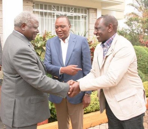 <a href="/LarryMadowo/">Larry Madowo</a> Uhuru to Obako: Huyu ndiye anakuja kukabiliana na wale ulipea elimu ya bure.