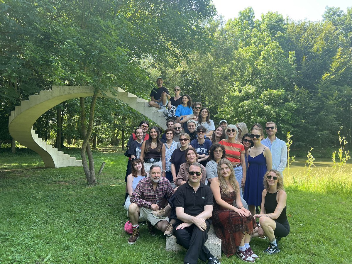 Séminaire d’été <a href="/nellyrodi/">NellyRodi</a> au Domaine des Oseraies. Moment d’exception. Collection d’art contemporain de Didier et Sylvie Grumbach parmi les plus belles en mains privées. Un rêve.