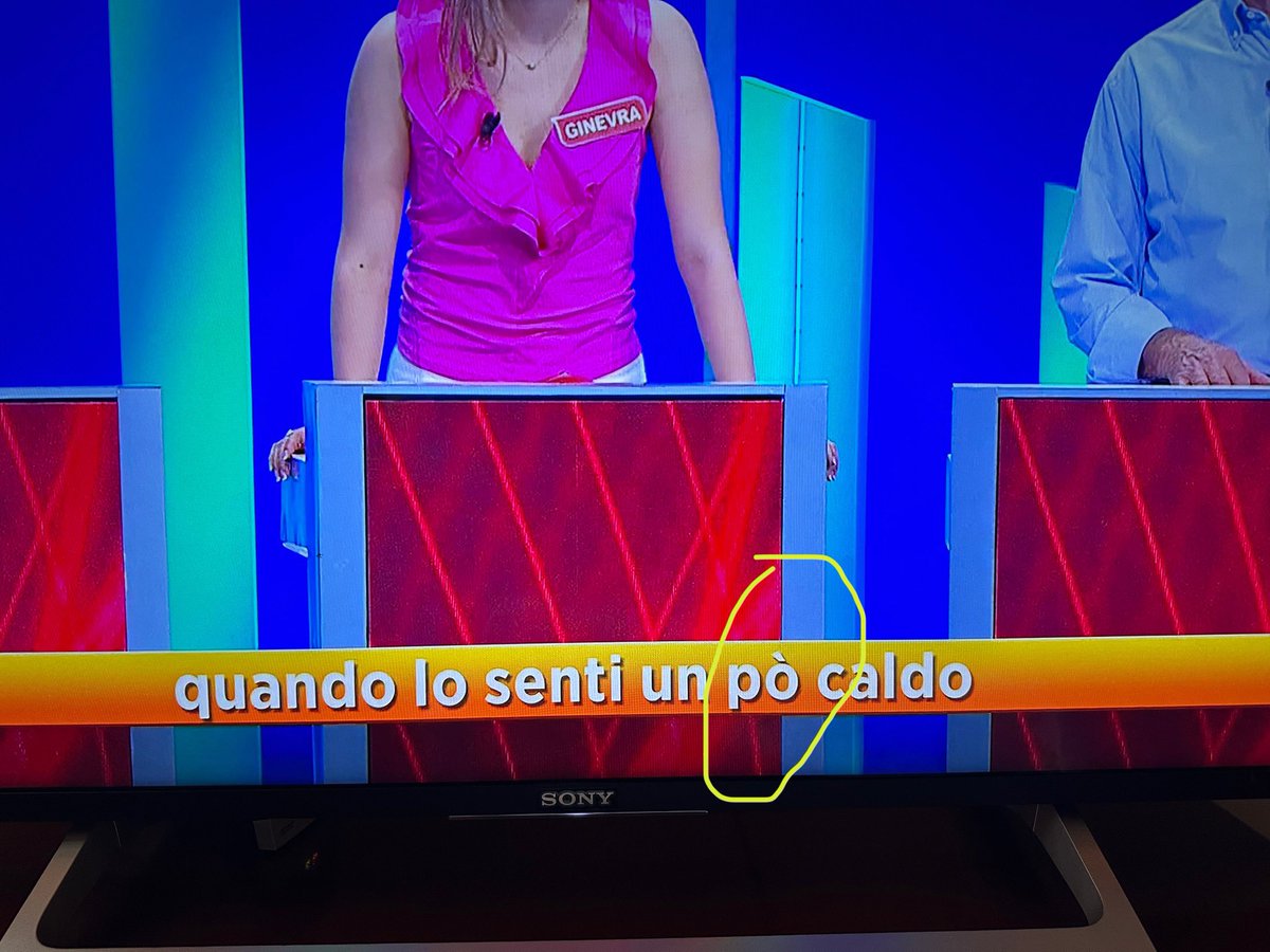 r_capitelli's tweet photo. @RaiUno #ReazioneACatena puntata del 24/06/2025
#orrore ortografico molto pesante, non certo da #Rai https://t.co/YEtjiSGx34