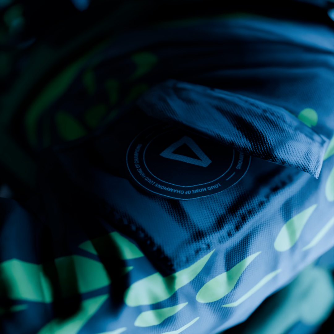 A SKIN da TUA 🫵 LOUD já tá disponível no site do R6!!

Faça o L imediatamente:

🔗 ubisoft.com/pt-br/esports/…