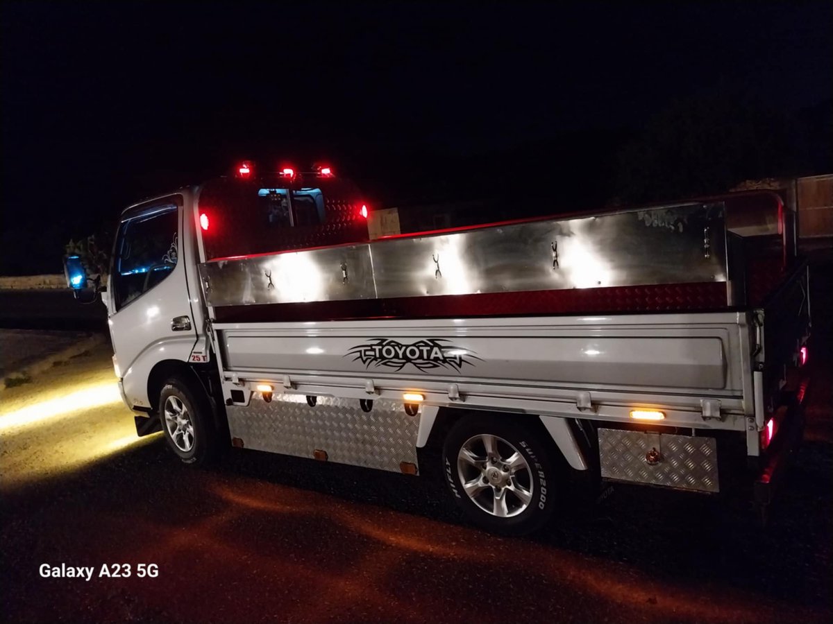 TonyFarrugia_1's tweet photo. Grazzi kbira lil Christian Camilleri ta' Christian Furniture Transport talli ġabu t-trakk tieghu għall-programm XOW Records - il Finali 🙏🚛
Many kind thanks to Christian Camilleri of Christian Furniture Transport for bringing his truck for the show 🙏🚛
#xow #malta https://t.co/TCJllhmkXI
