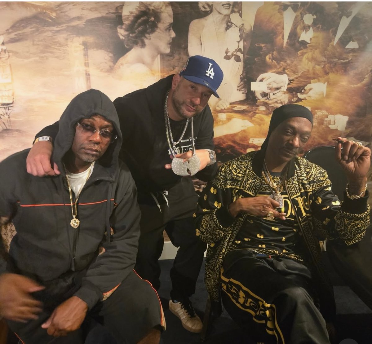 RealMastaKilla's tweet image. Masta Killa x Snoop Dogg x Method Man. Video Coming soon.