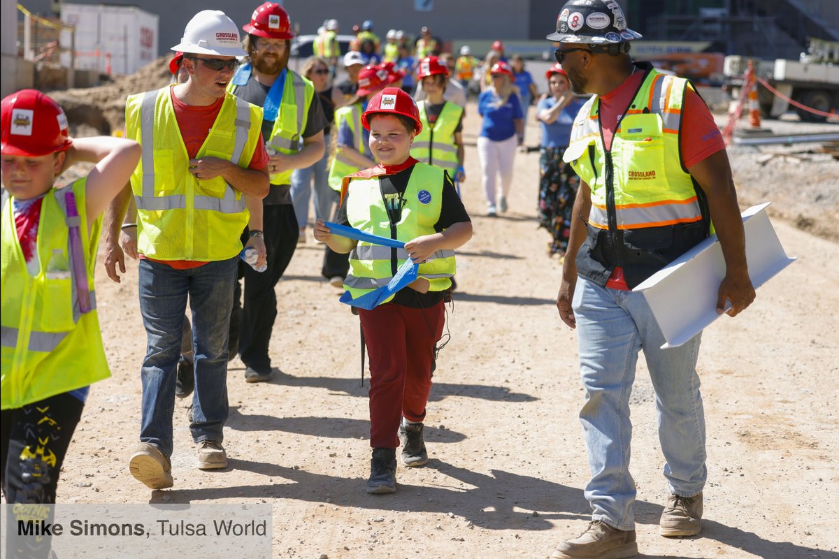 9-year-old's wish to be a construction worker and superhero for a day granted tulsaworld.com/news/collectio… #makeawish #tulsa