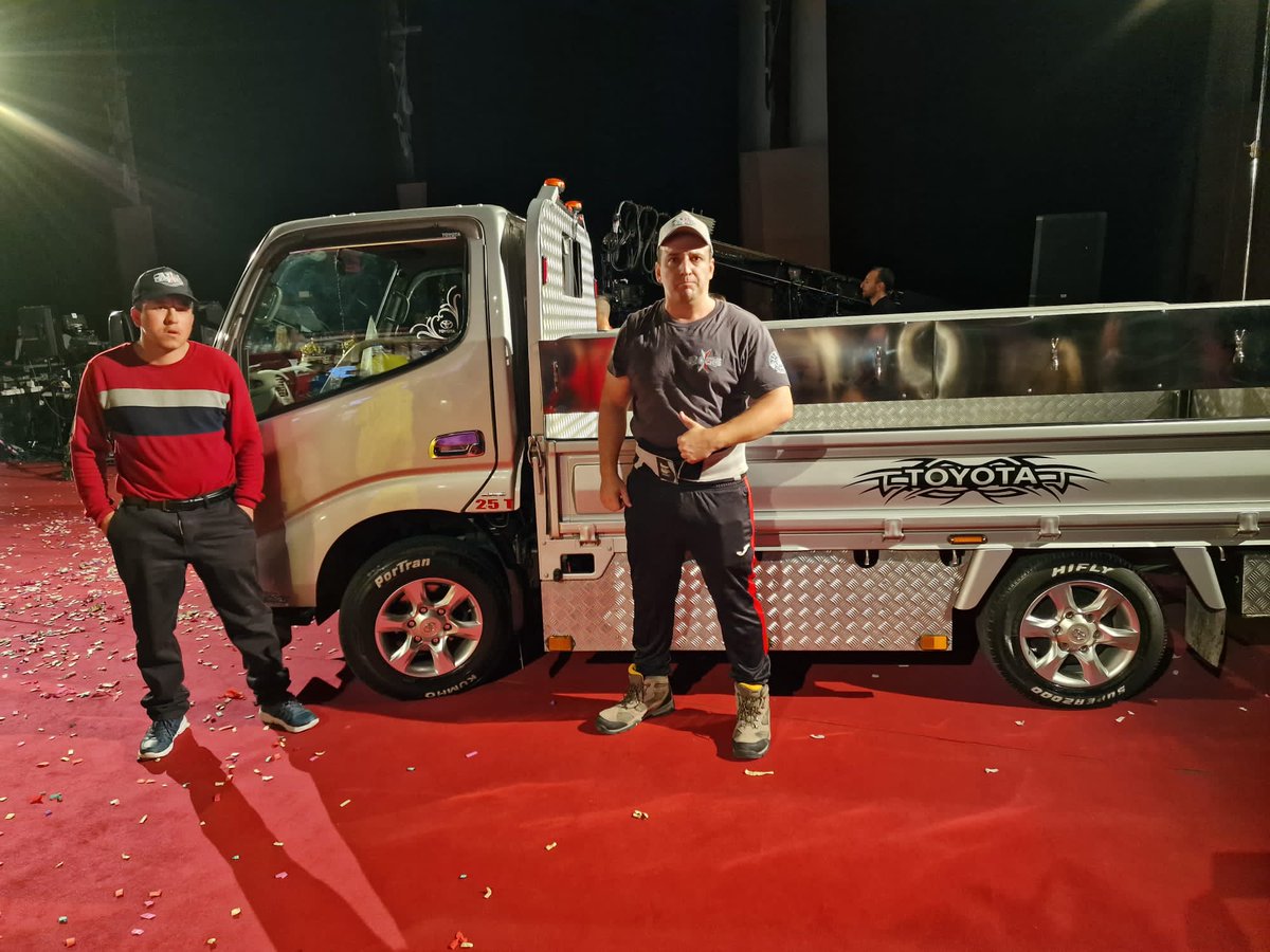 TonyFarrugia_1's tweet photo. Grazzi kbira lil Christian Camilleri ta' Christian Furniture Transport talli ġabu t-trakk tieghu għall-programm XOW Records - il Finali 🙏🚛
Many kind thanks to Christian Camilleri of Christian Furniture Transport for bringing his truck for the show 🙏🚛
#xow #malta https://t.co/UEcvpMGGj6