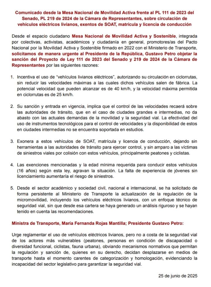 MNMovActivaCol's tweet photo. Desde la Mesa Nacional de Movilidad Activa solicitamos al Presidente @petrogustavo y al @MinTransporteCo  @maferojas objetar la sanción de la ley que permitiría que scooters y patinetas eléctricas circulen en las ciclorrutas, libres de SOAT y licenciamiento. ¡Primero la vida! https://t.co/DjIEAPBxgq