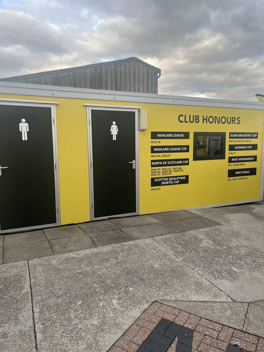 Nairn County have the best decorated bogs in football.