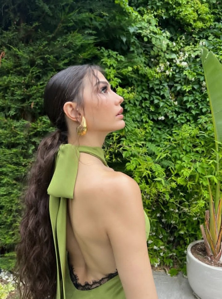 marina8886's tweet photo. Vale Reina✨️💫🪽
💚 Más vale sola que mal acompañada... 🍃🍀
#DemetŐzdemir https://t.co/i9ssAPw2dg