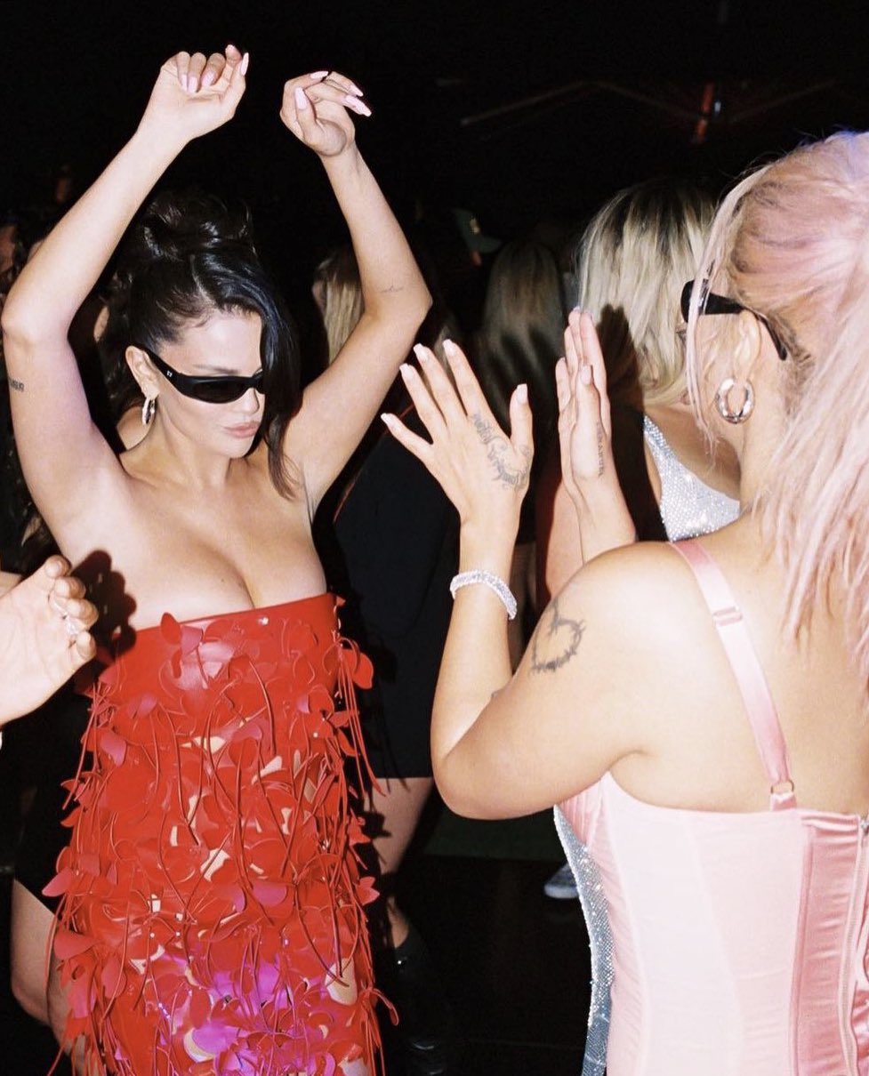 La fiesta de Selena que Karol G nunca olvidará: "Fue una de mis favoritas"