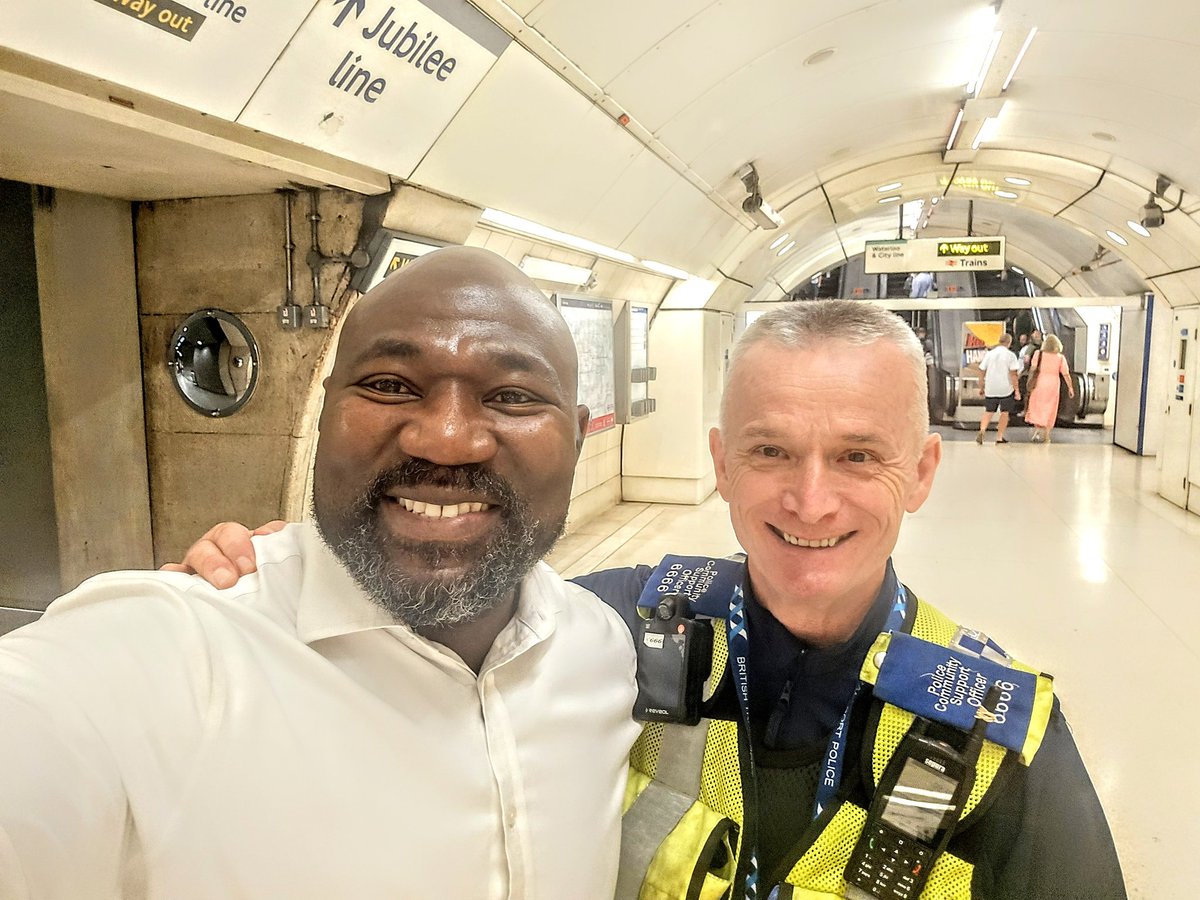 Festus AKINBUSOYE (@festakinbusoye) on Twitter photo Met this great <a href="/BTP/">British Transport Police</a> officer on the <a href="/TfL/">TfL</a> tube on my way to work today. We got talking (as I always do 😅) He started as a Police Cadet, then Met Officer and PCSO at BTP. Bags of experience right here!
What a fantastic credit to his force and example of great visibility on the Met this great <a href="/BTP/">British Transport Police</a> officer on the <a href="/TfL/">TfL</a> tube on my way to work today. We got talking (as I always do 😅) He started as a Police Cadet, then Met Officer and PCSO at BTP. Bags of experience right here!
What a fantastic credit to his force and example of great visibility on the