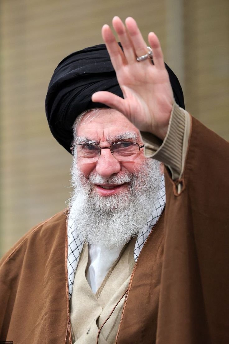 Les Etats Unis à perdue la guerre contre l'Iran c'est ne pas Israël c'est les Etats Unis qui provoque ces guerres dans le monde est il vient de prendre la poussière en Iran. 
Bravo au peuple Combattants de l'Iran et les autorités Iraniens d'avoir relevé ces défis face aux USA
