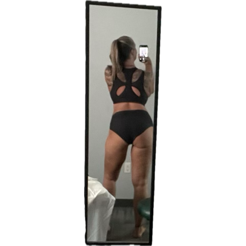 PureDomGoddess's tweet photo. I’m missing the excitement of my spicy life despite living in luxury!!

Giantess f!ndom femdom footworship https://t.co/b2DWJv1vwe