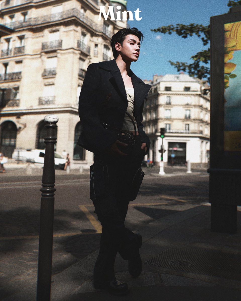 mintmag_th's tweet image. จึ้งตะโกน! #MintReports ส่งภาพลุคหล่อของหนุ่ม ‘ภีมวสุ’ #BUSbecauseofyouishine ก่อนร่วมงาน Acne Paper Palais Royal ฉลองเปิดแกลอรี่ใหม่ของ Acne Studios ณ กรุงปารีส💚

PEEMWASU VISIT ACNE PAPER 

#AcneStudiosxPEEMWASU 
#MintxBUSinPFW 
#BUSbecauseofyouishine 
#PEEMWASU 
#AcneStudios…