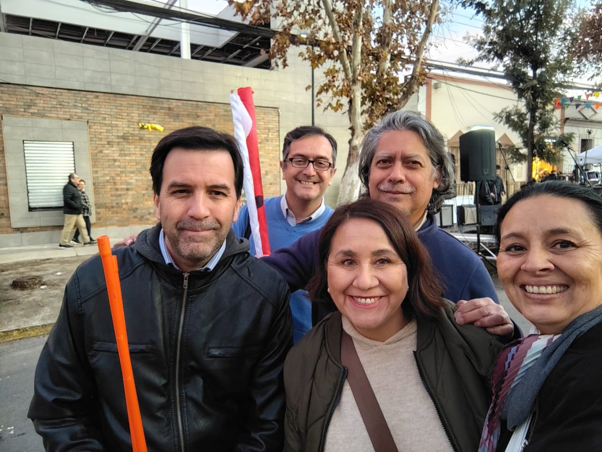 CAROLINA TOHÁ❤️
CREEMOS EN CHILE✨
No da lo mismo por quien votar!!!
<a href="/Carolina_Toha/">Carolina Tohá</a> 
<a href="/PPD_Chile/">Partido Por la Democracia</a> 
<a href="/HeliaMolina_M/">Helia Molina Milman</a> 
<a href="/JPPD_CHILE/">Juventud PPD</a> 
<a href="/ppdmujeres/">Vicepresidencia Mujer PPD</a> 
<a href="/PSChile/">Partido Socialista de Chile</a> 
<a href="/Liberales_Chile/">Partido Liberal</a> 
<a href="/PRadicalcl/">Partido Radical</a>