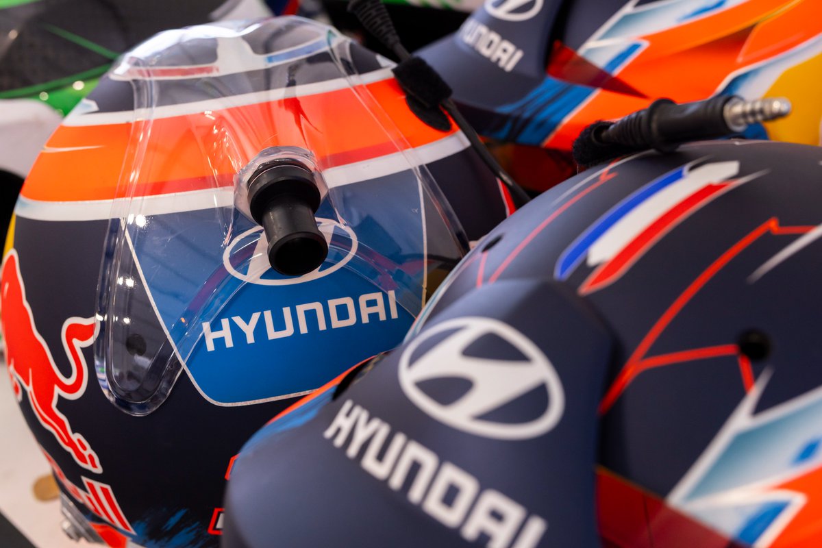 Anything to keep <a href="/HMSGOfficial/">Hyundai Motorsport</a> drivers' heads cool at an event as hot as the <a href="/AcropolisRally/">EKO Acropolis Rally</a> starting tomorrow: an air intake possibly connected to the roof scoop outlet or to any other air intake?
#WRClive #WRCliveES #WRCjp