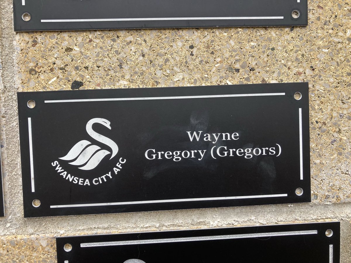GovanMiracle's tweet image. @BorisMcCulloch Ah mind ye saying that ye thought Gregors had a plaque at the Liberty Stadium. Ye were right!