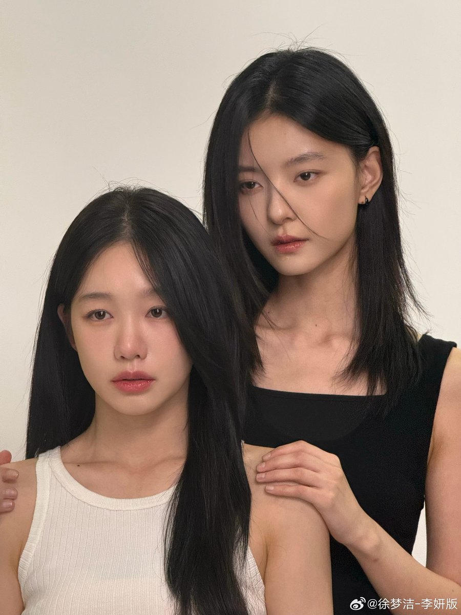 yuenings's tweet photo. li yan with li meng pics 🥰
#XuMengjie #SunMeilin #FancyLand https://t.co/2EbdMizhsD